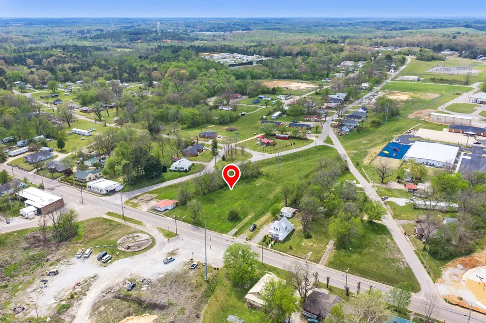 286 S Main St Lexington, TN 38351