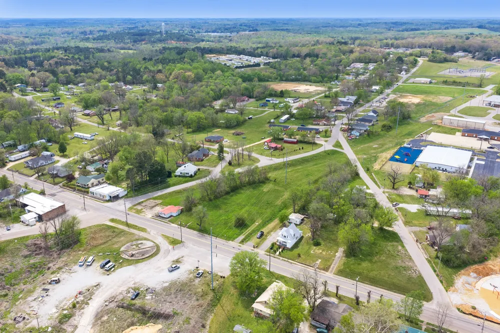 286 S Main St Lexington, TN 38351