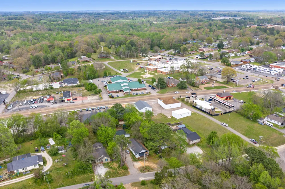 252 N Main St Lexington, TN 38351