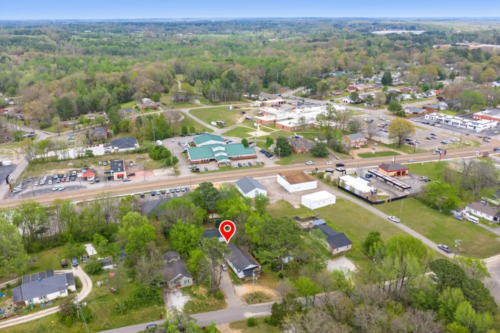 252 N Main St Lexington, TN 38351