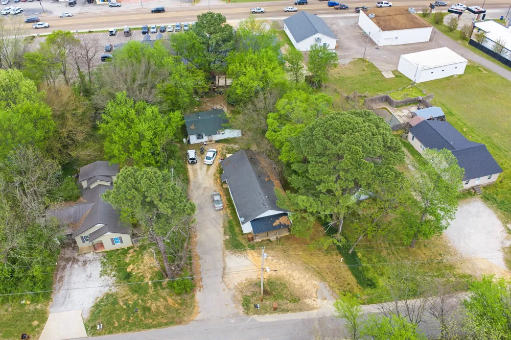 252 N Main St Lexington, TN 38351