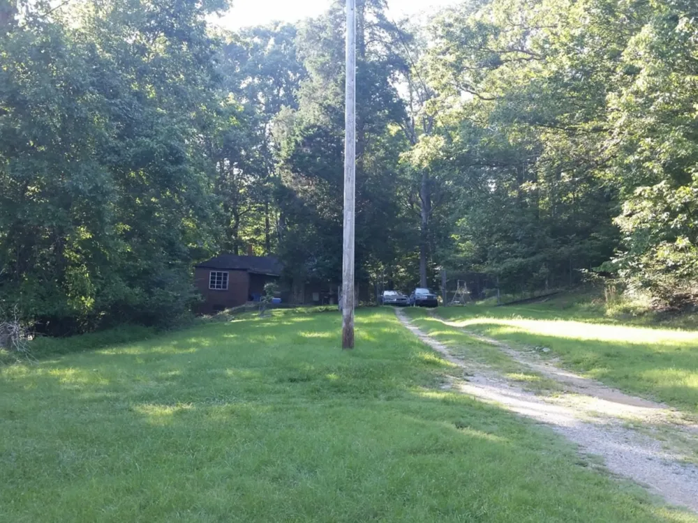1200 River Rd Clarksville, TN 37040