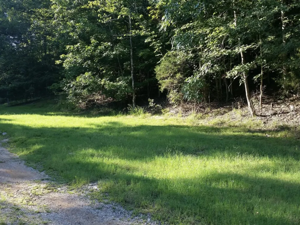 1200 River Rd Clarksville, TN 37040