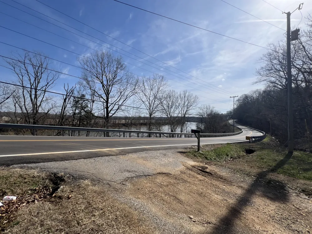 1200 River Rd Clarksville, TN 37040