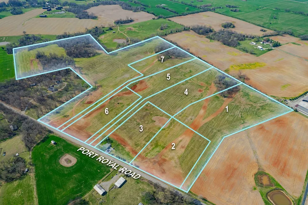 1788 Port Royal Rd Clarksville, TN 37043