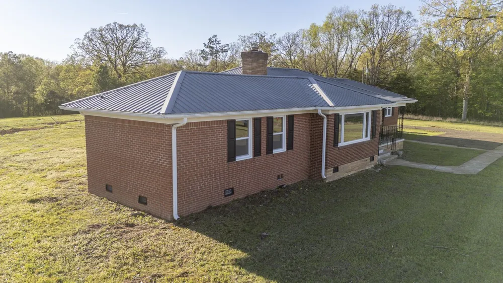 10135 Hwy 128 Savannah, TN 38372