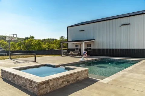 1160 Hearn Hill Rd