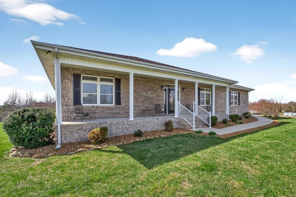 450 Low Gap Rd Sparta, TN 38583