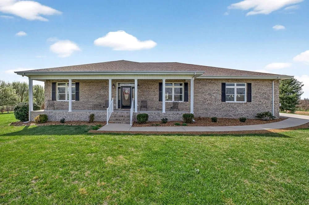 450 Low Gap Rd Sparta, TN 38583
