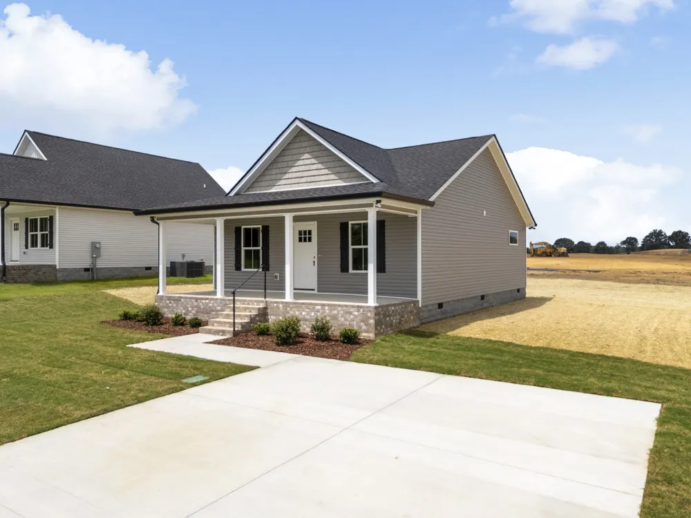 935 Wilkie St N Mc Ewen, TN 37101