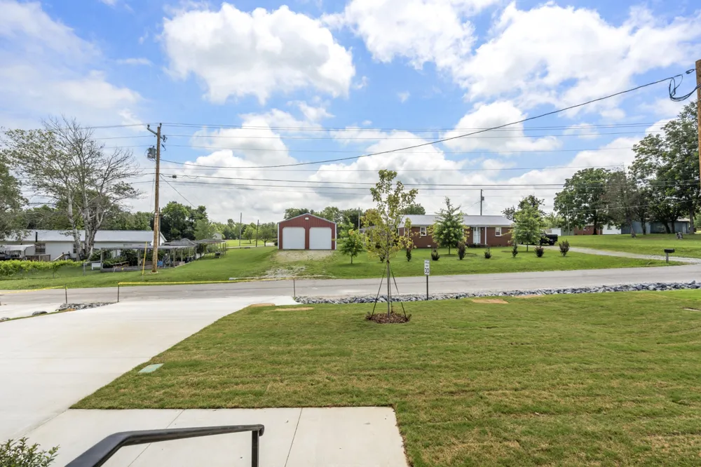 935 Wilkie St N Mc Ewen, TN 37101