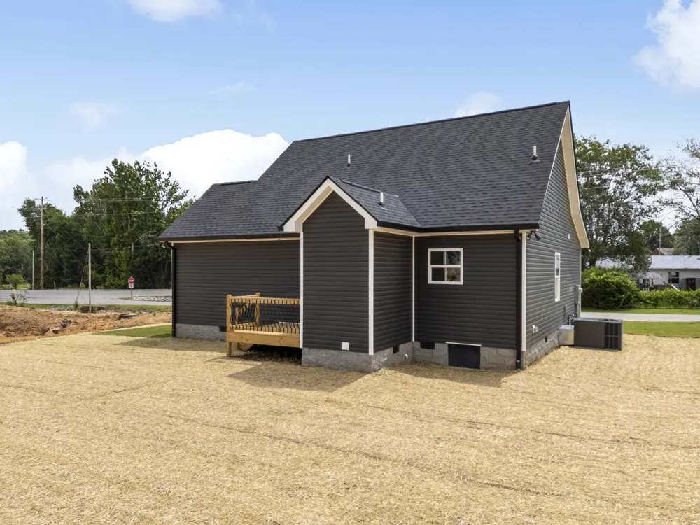 955 Wilkie St N Mc Ewen, TN 37101