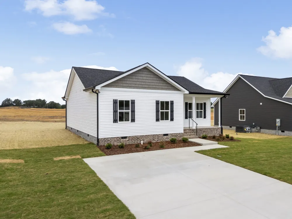 945 Wilkie St N Mc Ewen, TN 37101