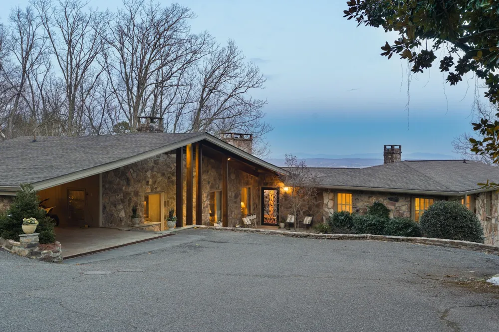 1001 Fleetwood Drive Lookout Mountain, GA 30750
