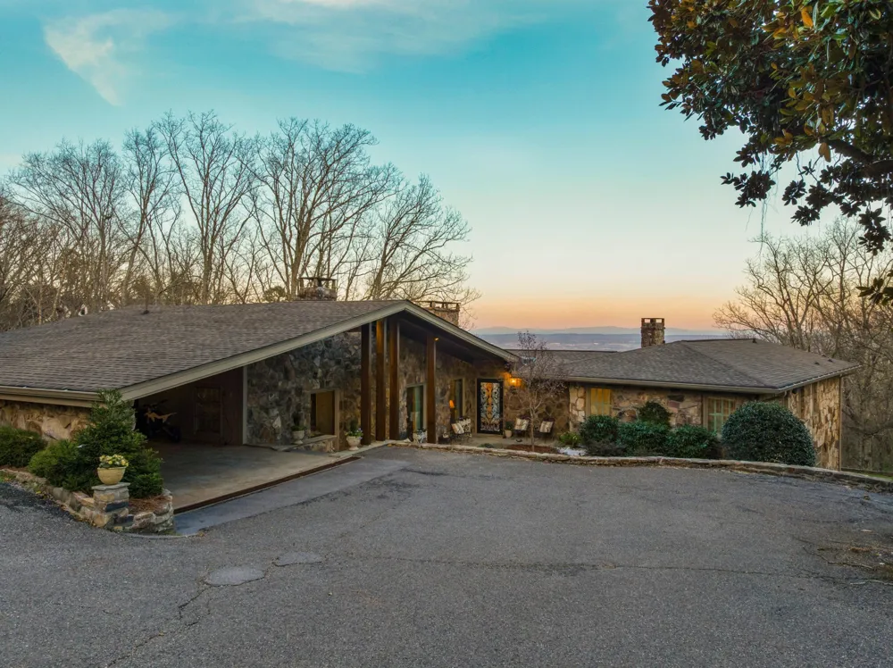 1001 Fleetwood Drive Lookout Mountain, GA 30750