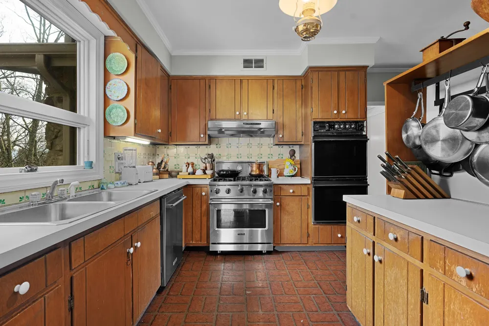 1001 Fleetwood Drive Lookout Mountain, GA 30750