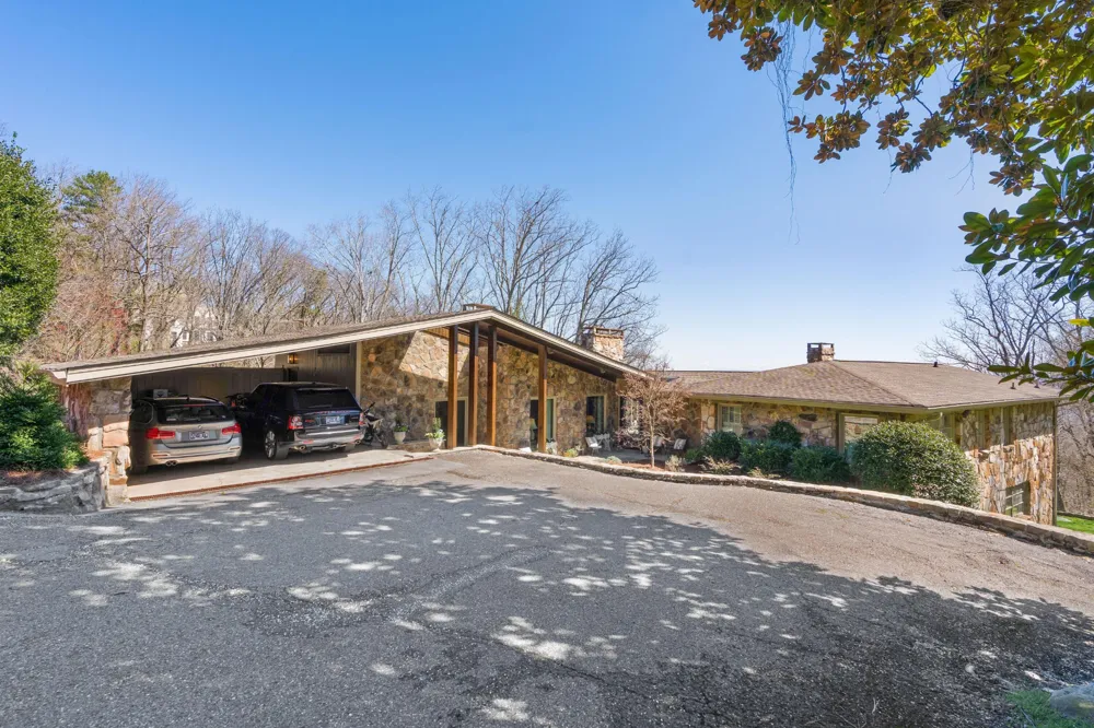 1001 Fleetwood Drive Lookout Mountain, GA 30750
