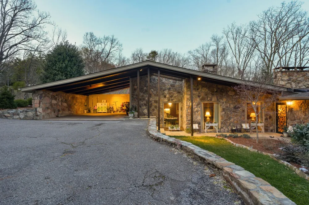 1001 Fleetwood Drive Lookout Mountain, GA 30750