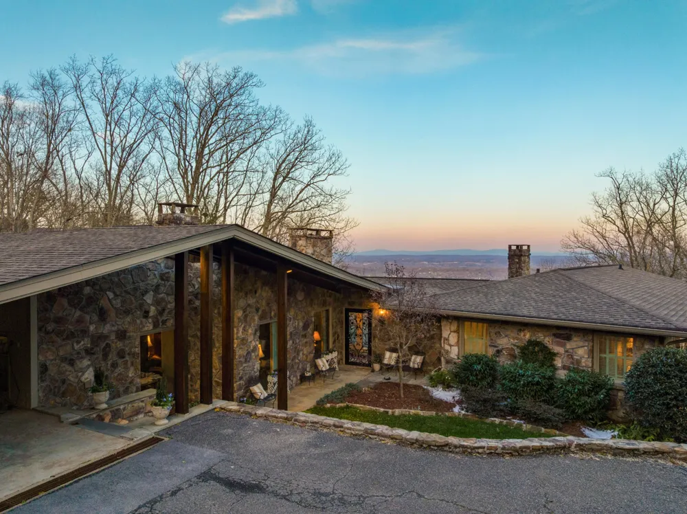 1001 Fleetwood Drive Lookout Mountain, GA 30750