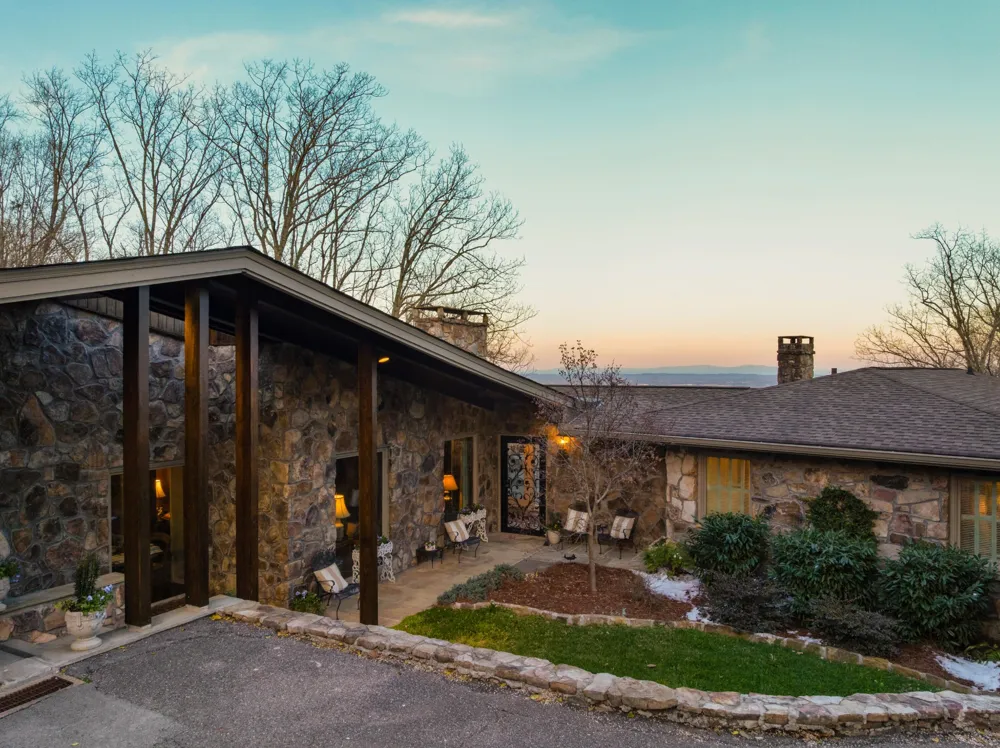 1001 Fleetwood Drive Lookout Mountain, GA 30750
