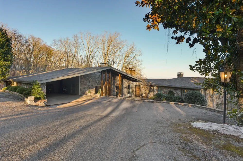 1001 Fleetwood Drive Lookout Mountain, GA 30750