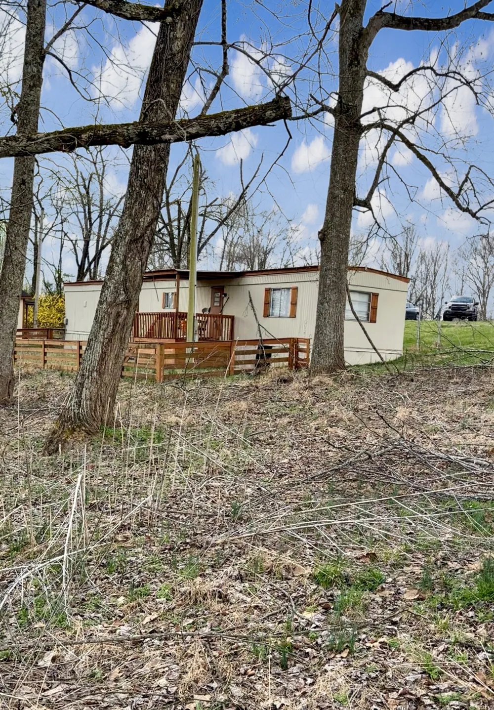 10974 Galen Rd Lafayette, TN 37083
