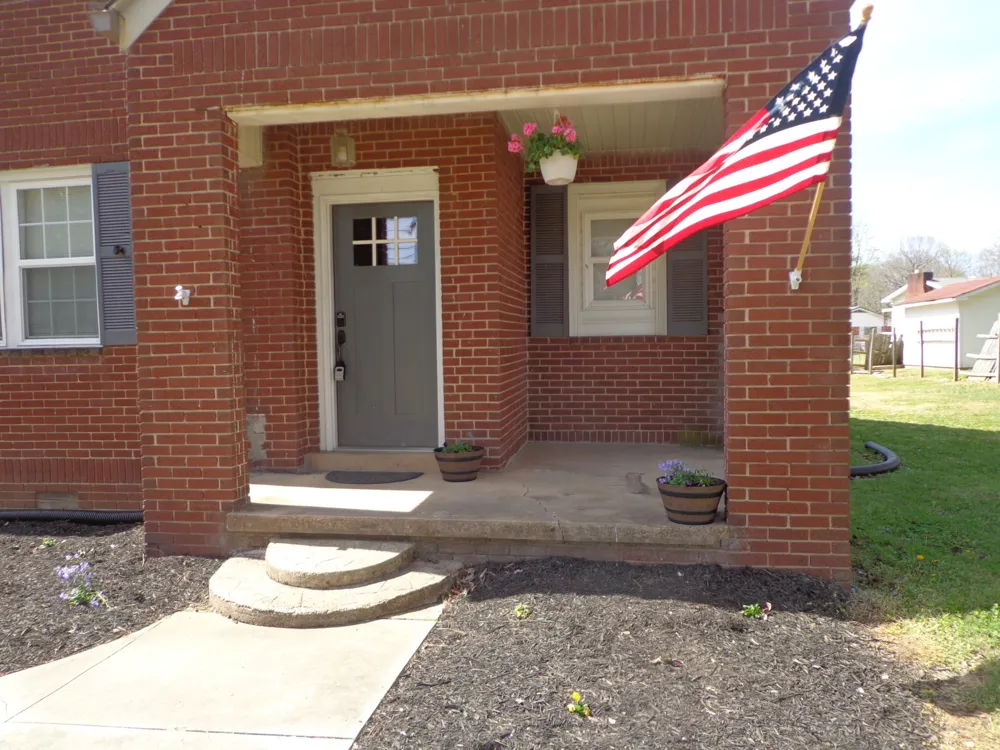 181 Washington Ave Camden, TN 38320