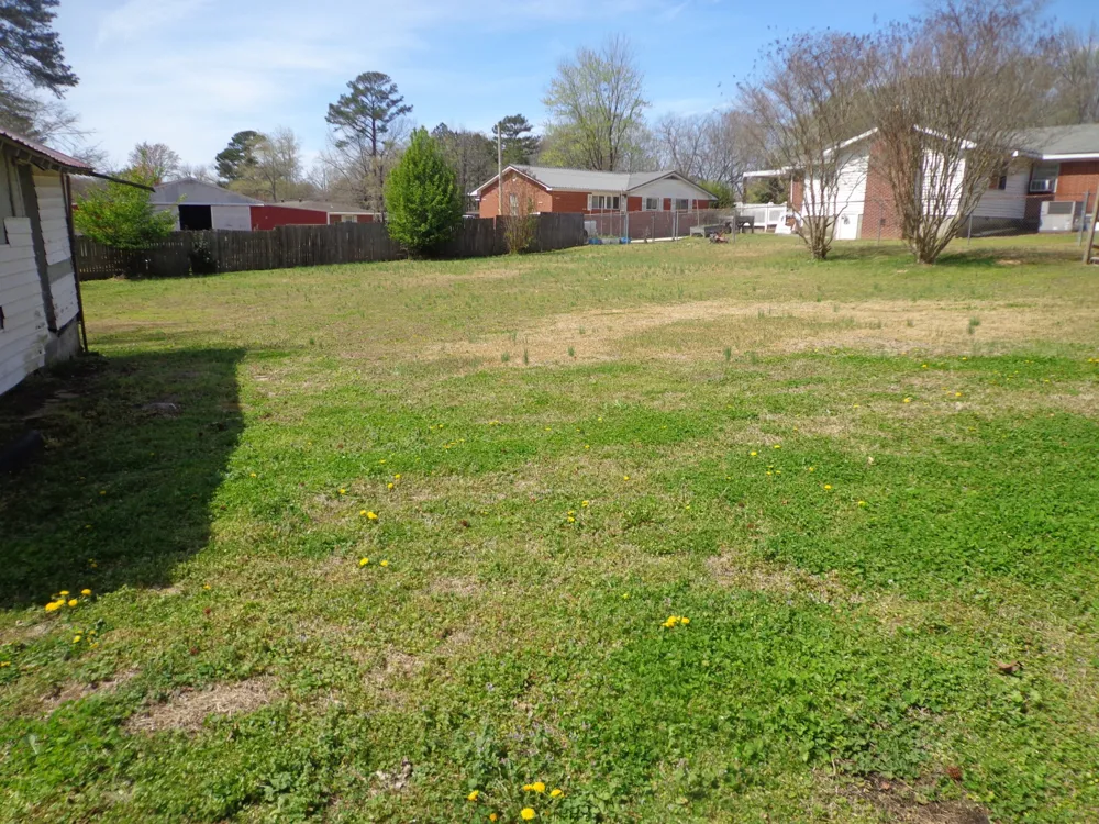 181 Washington Ave Camden, TN 38320