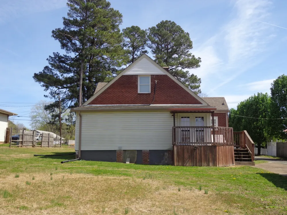 181 Washington Ave Camden, TN 38320