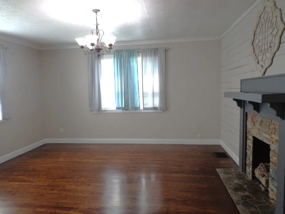 181 Washington Ave Camden, TN 38320