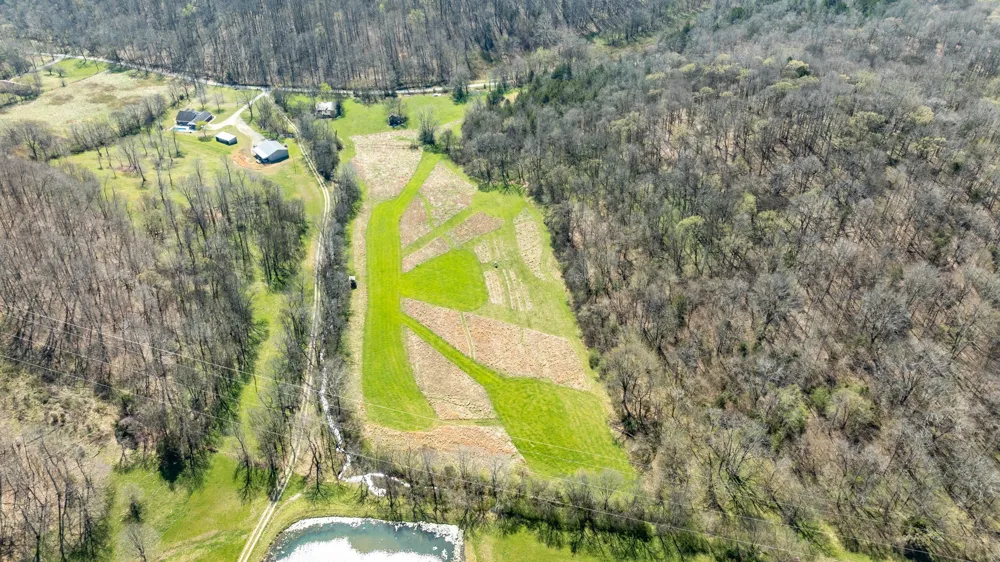 2739 Pickens Rd Lynnville, TN 38472