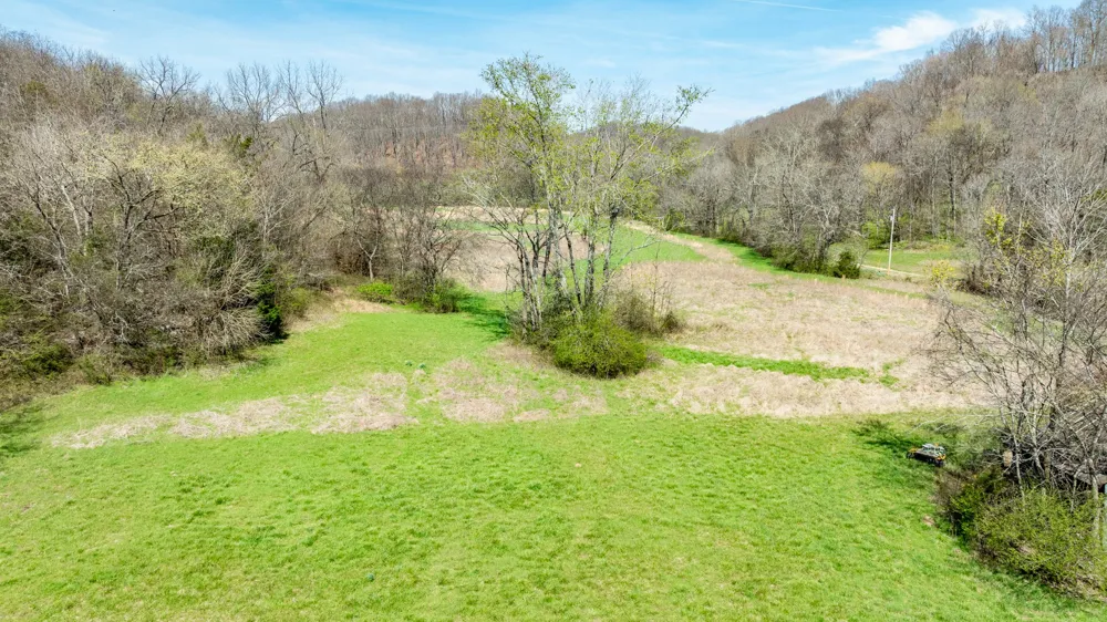 2739 Pickens Rd Lynnville, TN 38472