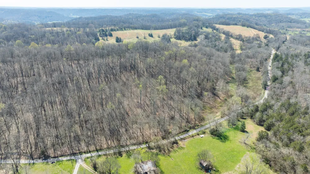2739 Pickens Rd Lynnville, TN 38472