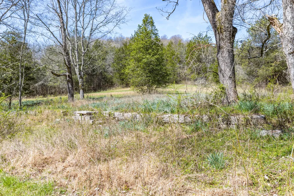 2739 Pickens Rd Lynnville, TN 38472