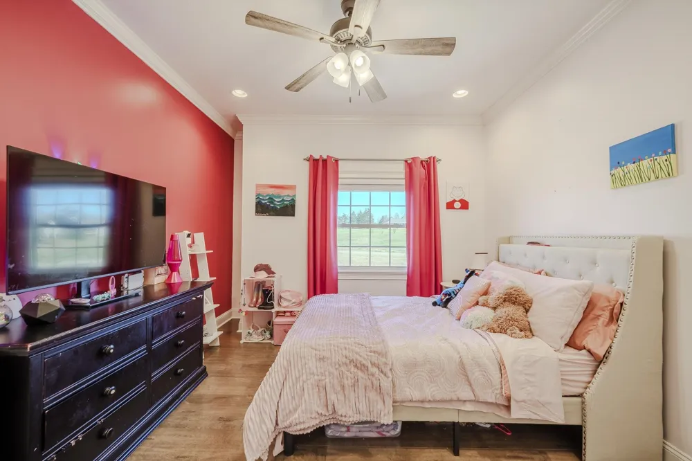 340 GRAND OAKS CV Savannah, TN 38372