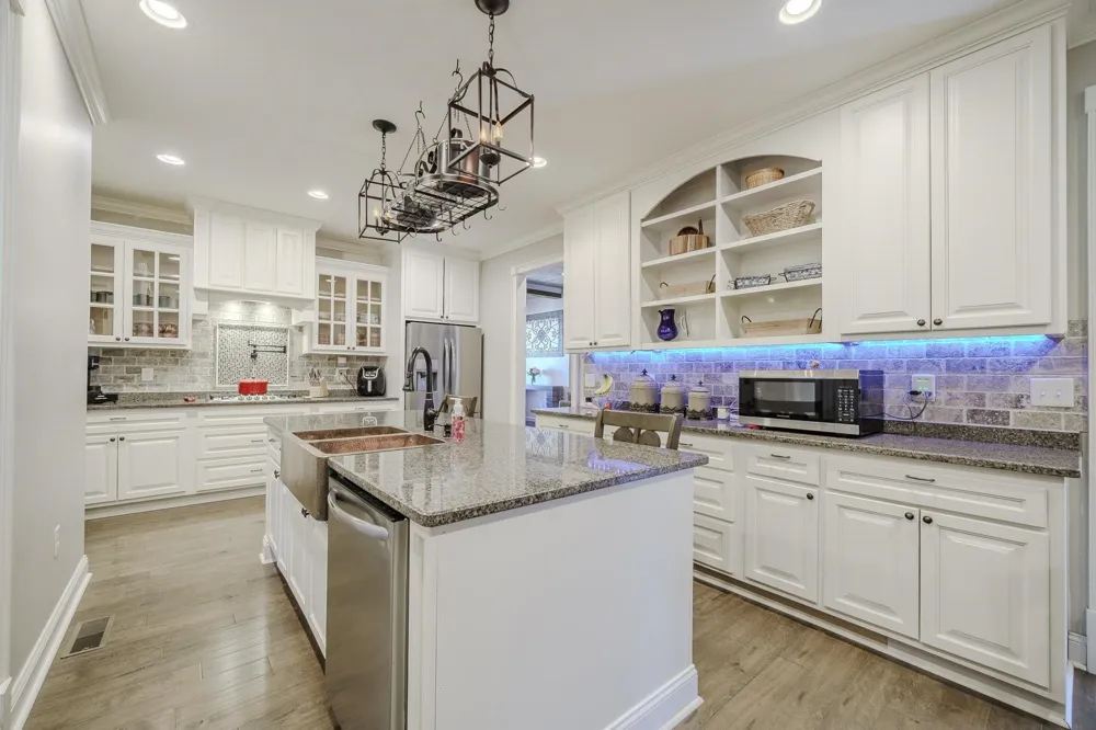 340 GRAND OAKS CV Savannah, TN 38372