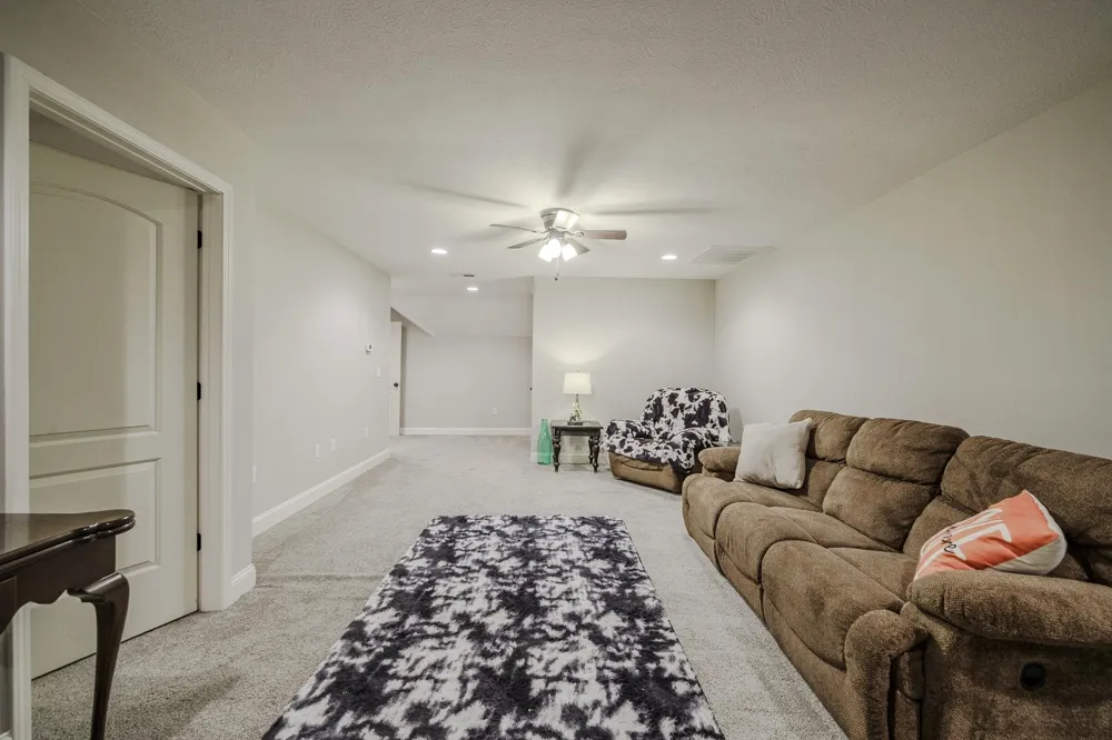 340 GRAND OAKS CV Savannah, TN 38372