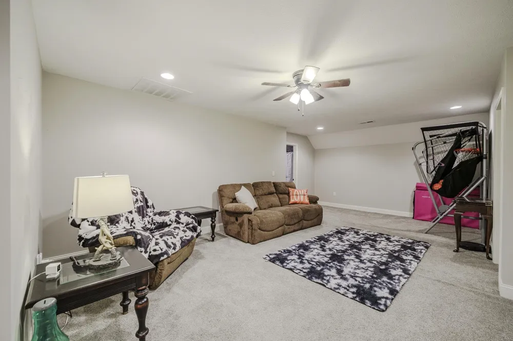 340 GRAND OAKS CV Savannah, TN 38372