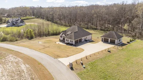 340 GRAND OAKS CV