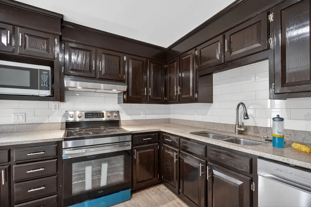 946 Clearview Rd Cottontown, TN 37048