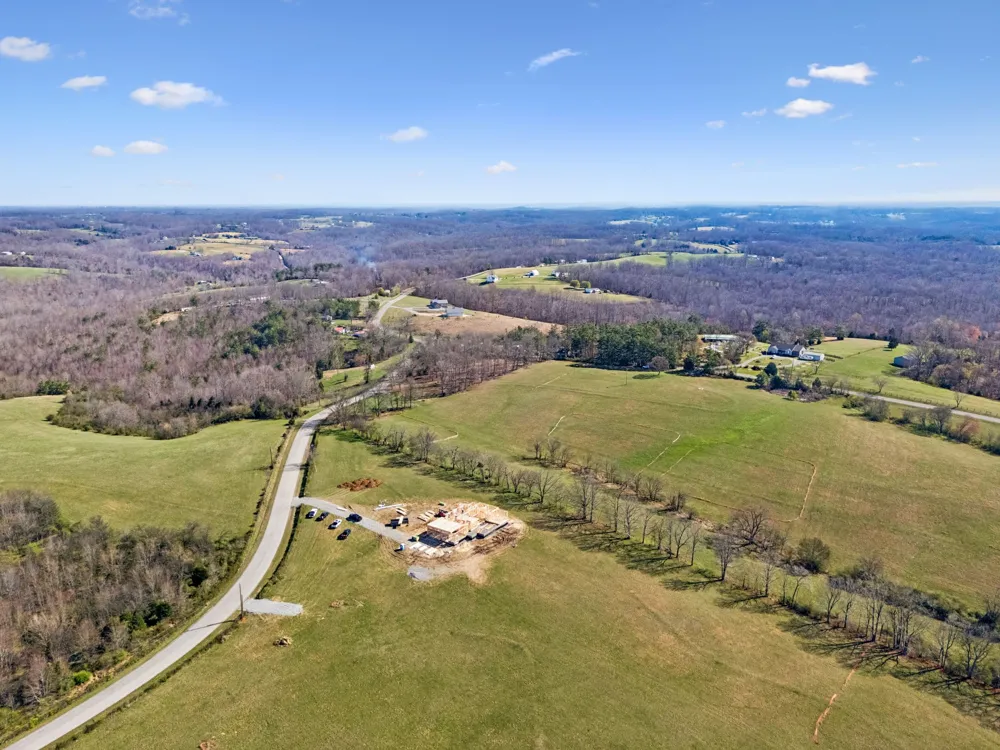 7795 W Lick Creek Rd Primm Springs, TN 38476