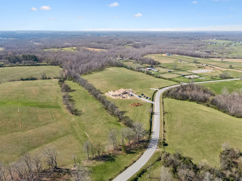 7795 W Lick Creek Rd Primm Springs, TN 38476