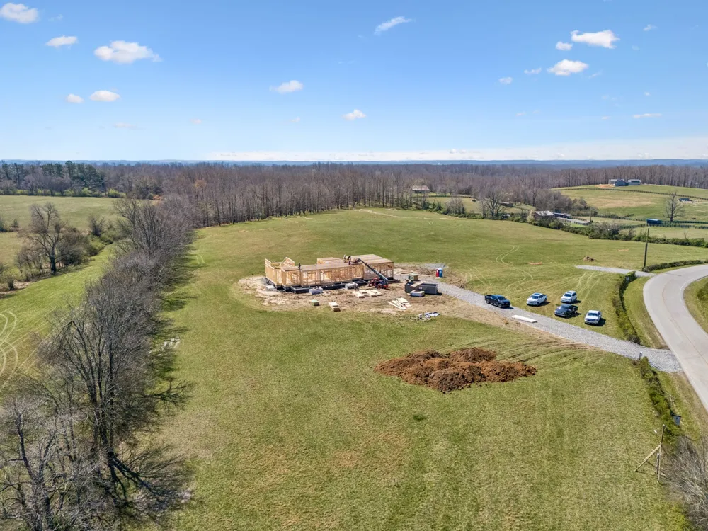 7795 W Lick Creek Rd Primm Springs, TN 38476