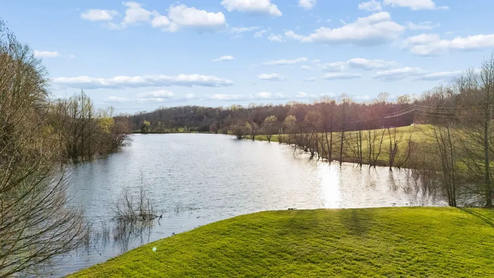 697 Johnson Branch Rd Williamsport, TN 38487