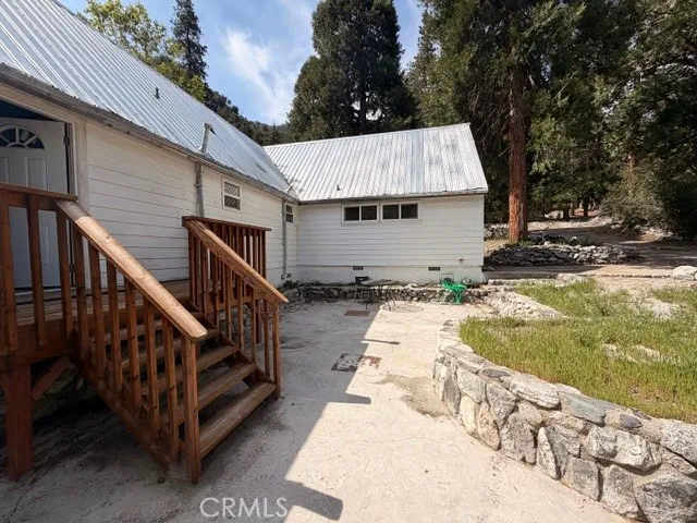 41266 Valley Of The Falls Forest Falls, CA 92339