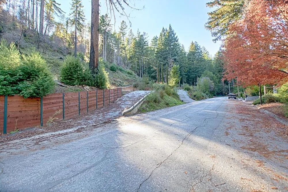 315 Lake Drive Boulder Creek, CA 95006