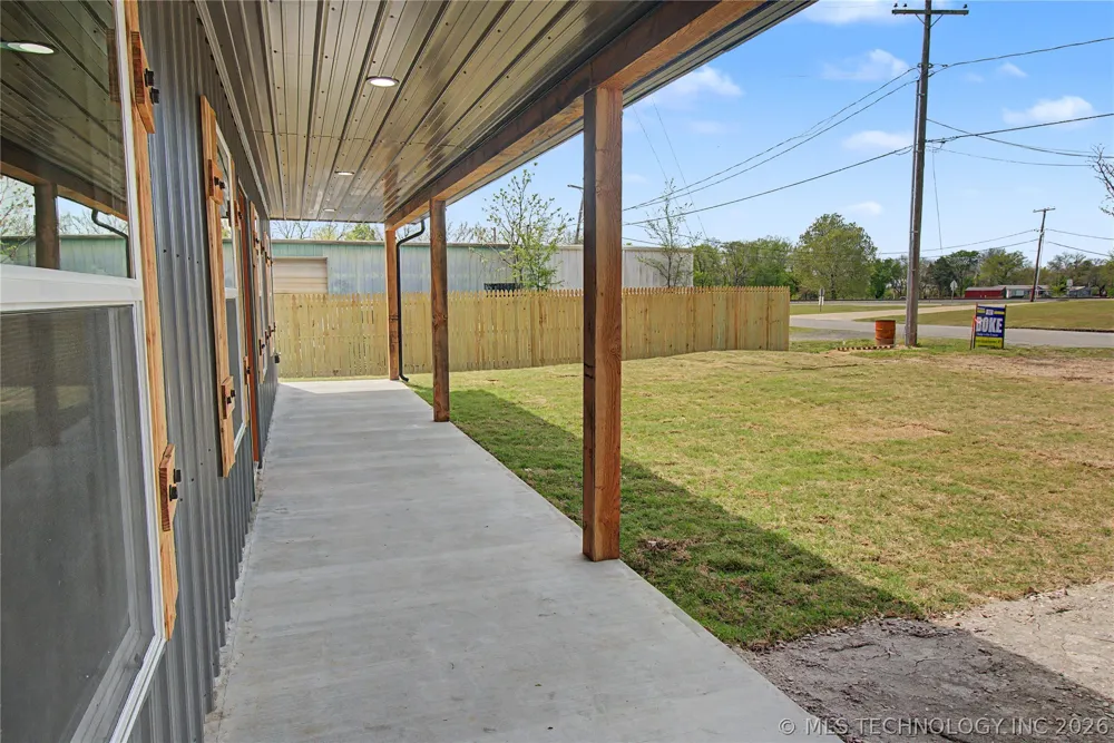 103 E Madden Avenue Braggs, OK 74423