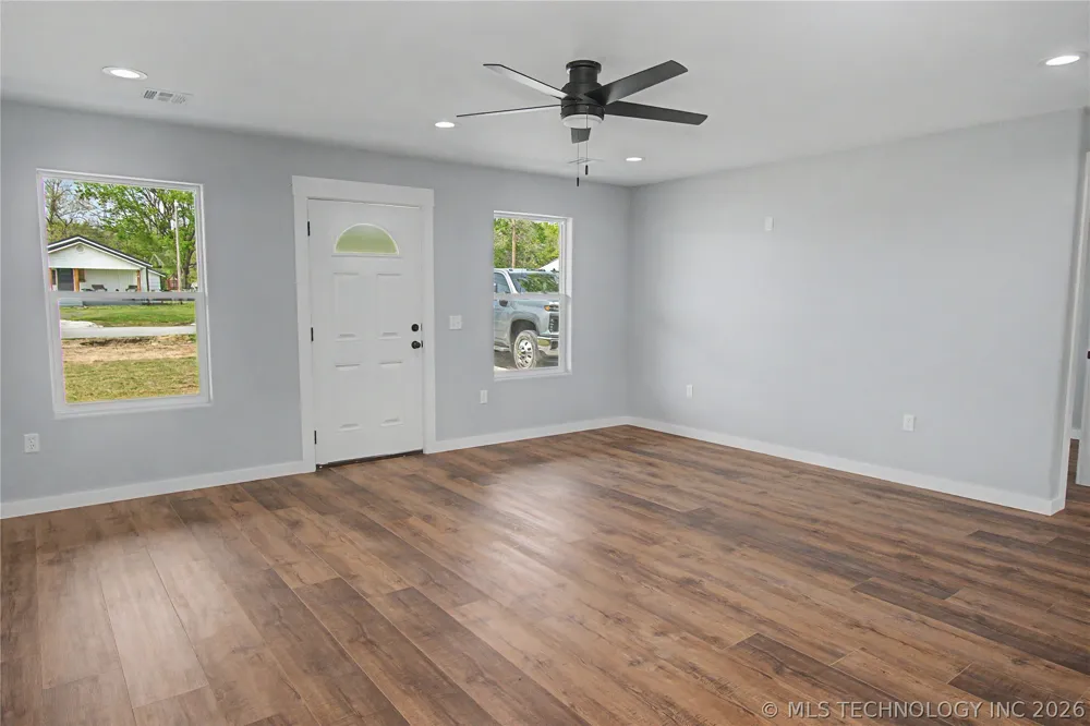 103 E Madden Avenue Braggs, OK 74423