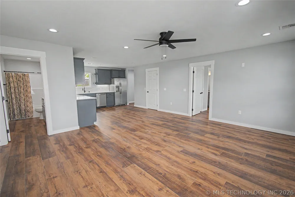 103 E Madden Avenue Braggs, OK 74423