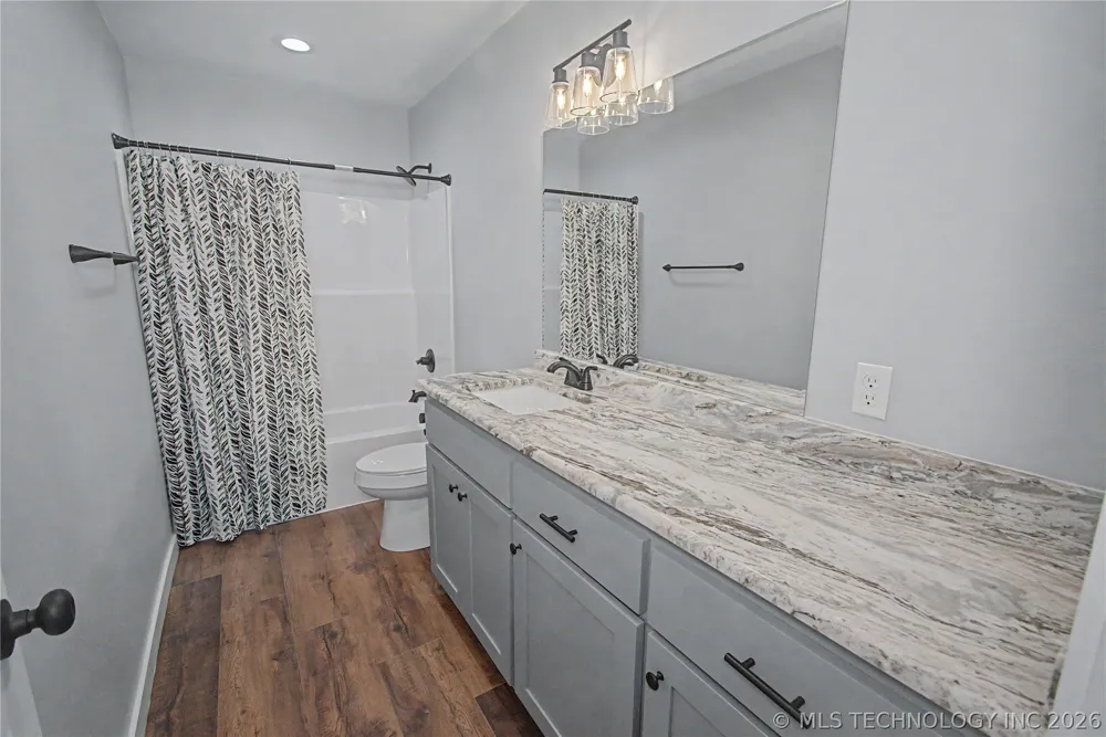 103 E Madden Avenue Braggs, OK 74423